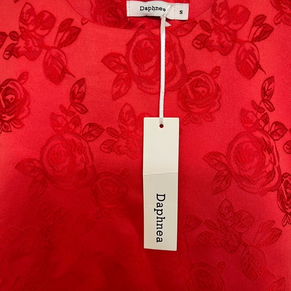 Daphnea Women’s Orange Floral 100% Polyester Top with Ribbon Back Detailing Sz S - Picture 2 of 9